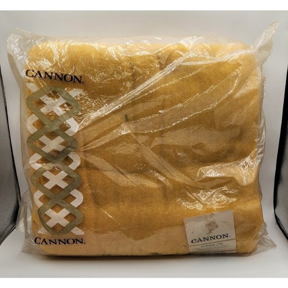 Cannon Lock Nap Polyester Acrylic Blanket Plymouth #700 72x90 - Picture 1 of 7